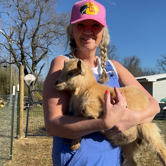 Meet your Posher, TerriLynn - Picture 13 of 13